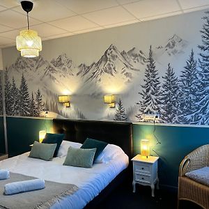 Logis Hotel De Paris